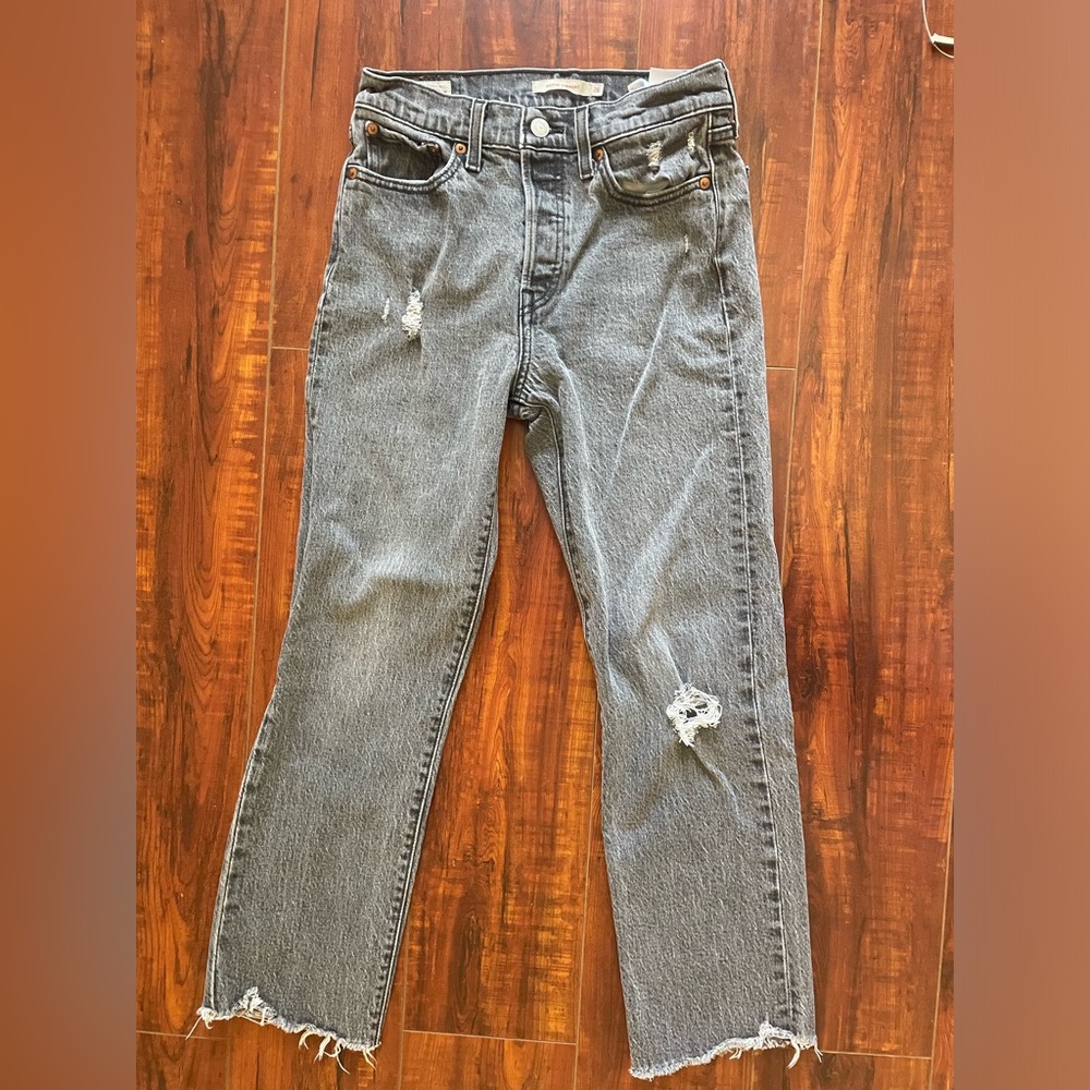 LEVI JEANS
